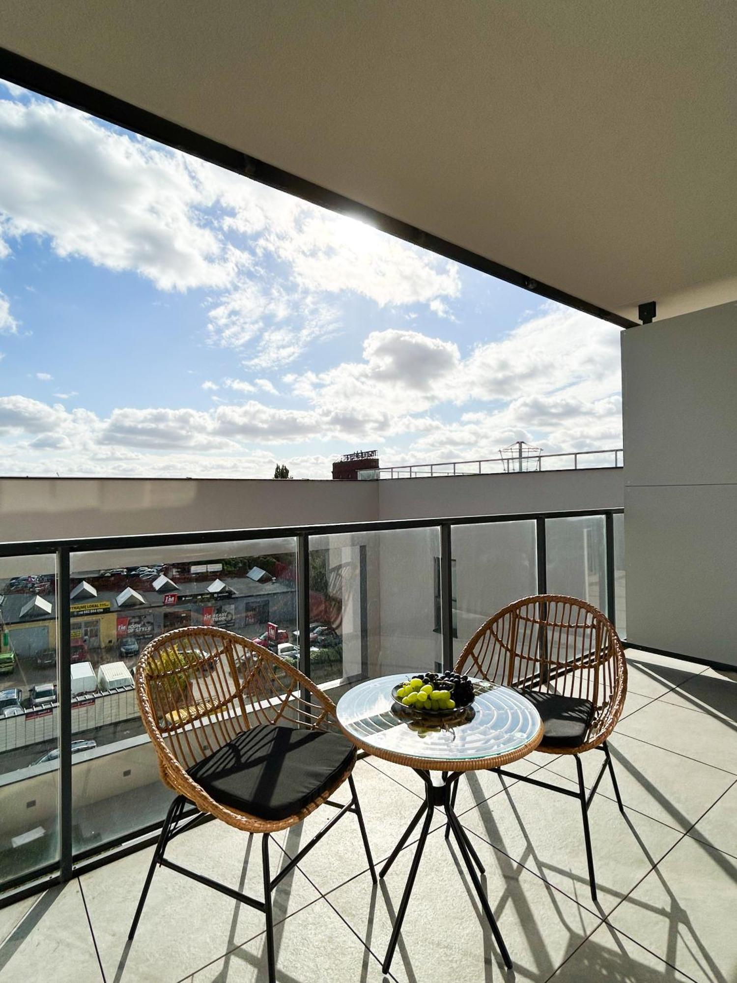 Lumina Stylish 3-Room Apart With Balcony Łódź Exteriör bild